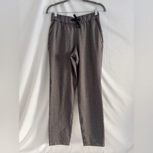 Lululemon On The Fly Jogger Pants Gray Size 4 High Rise Tapered Leg Lounge